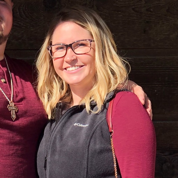 steal a deal Other - 👋🏼 Hi!! My name is Alli! 👗🙋🏼‍♀️